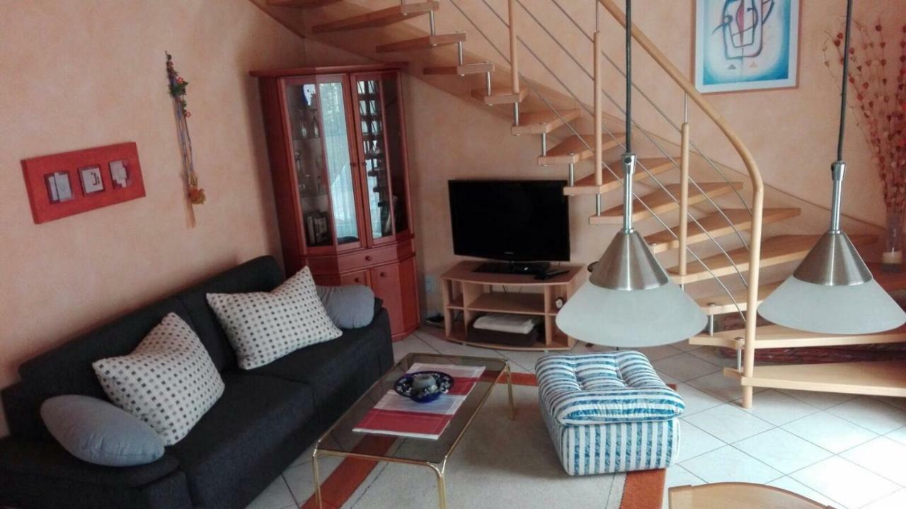 Ferienwohnung Regina Sankt Peter-Freienstein Bilik gambar